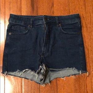 Cut off shorts